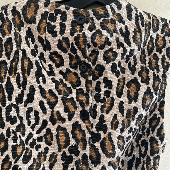 NWT- Alice + Olivia Leopard Print Sleeveless cut out back Dress - Picture 11 of 14